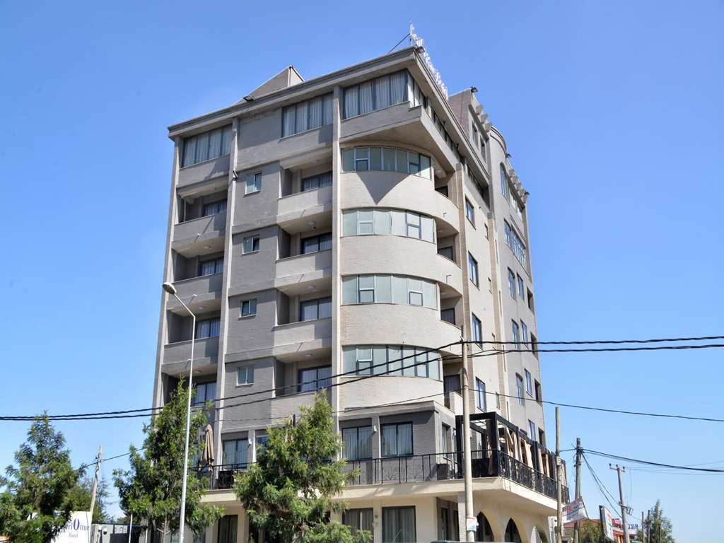 Berlottue Hotel Addis Ababa Exterior photo