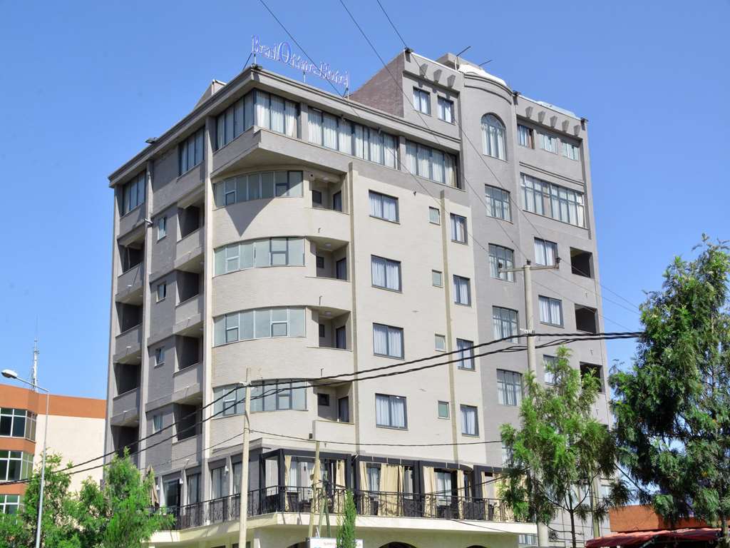 Berlottue Hotel Addis Ababa Exterior photo